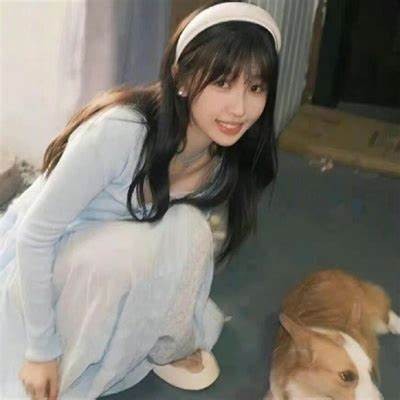 可爱的女生头像设计，展现甜美主播风格与个性魅力